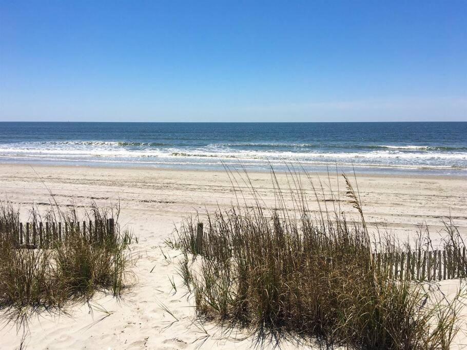 *2Br Oceanfront Retreat*King Ensuite*Pool*Nmb Cherry Grove*Pc4 미를 비치 외부 사진